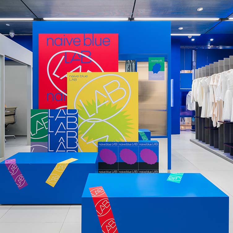 Naive Blue Lab Photo Shooting Space by Sig Design, Winner in Interior Space and Exhibition Design Category, 2021—2022.