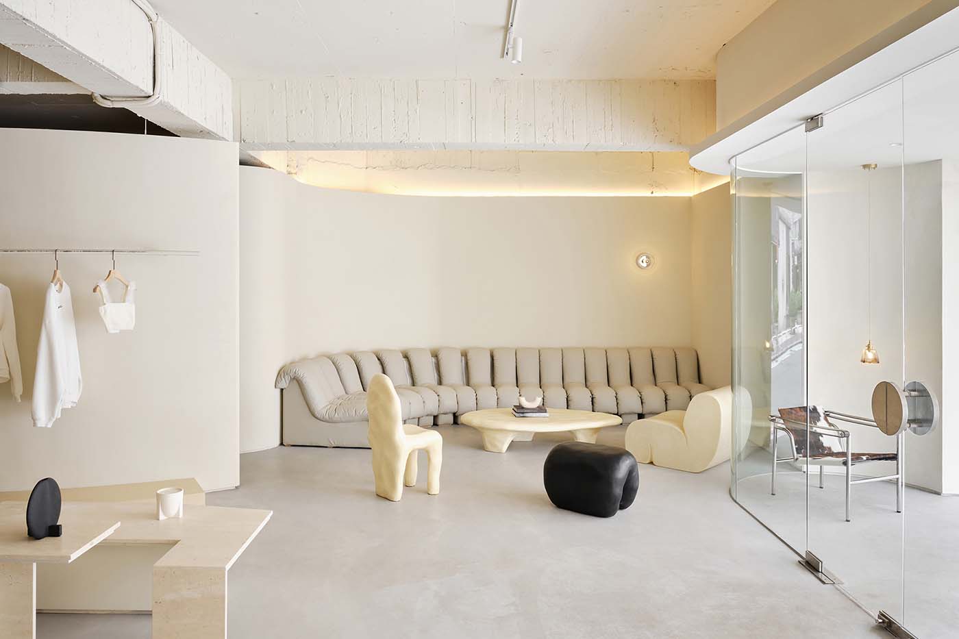 Human Haus Tp Clothing Store by Minusplus Design, Winner in Interior Space and Exhibition Design Category, 2023—2024.