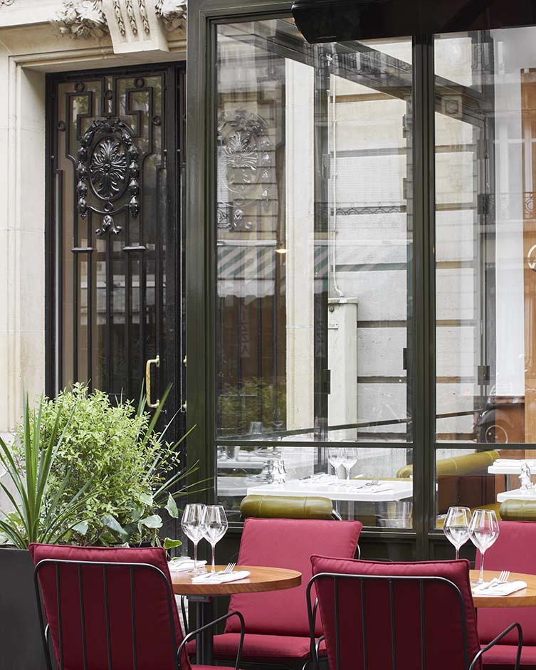 Parisian restaurant designed by Studio Lizée-Hugot
