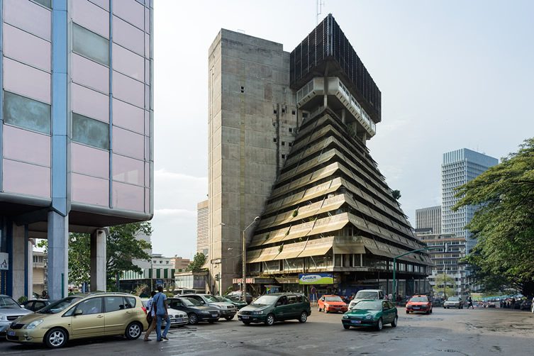 African Modernism: The Architecture of Independence