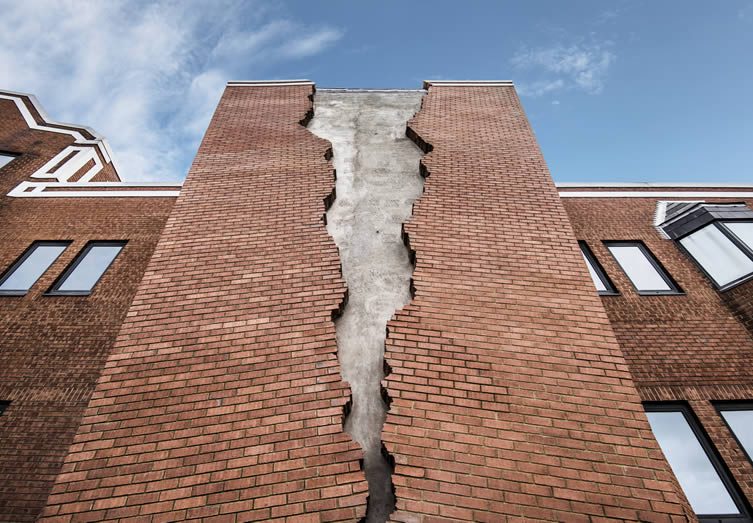 Alex Chinneck, Six pins and half a dozen needles Installation at Assembly London, Hammersmith