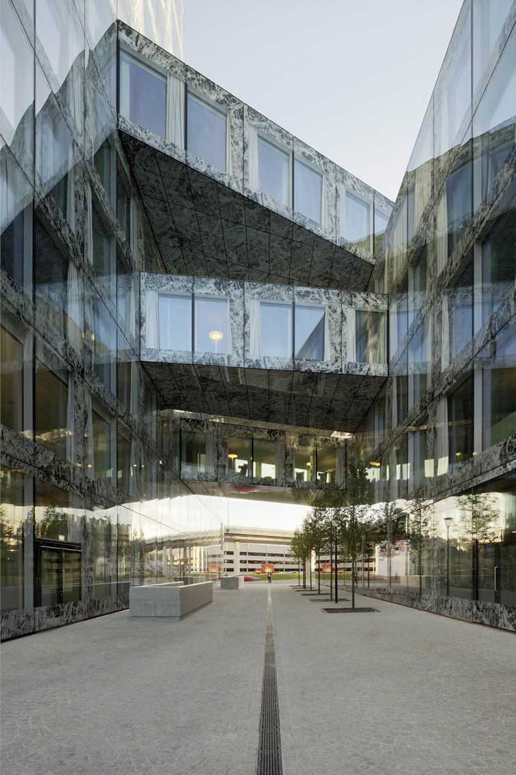Allianz Headquarters — Zürich