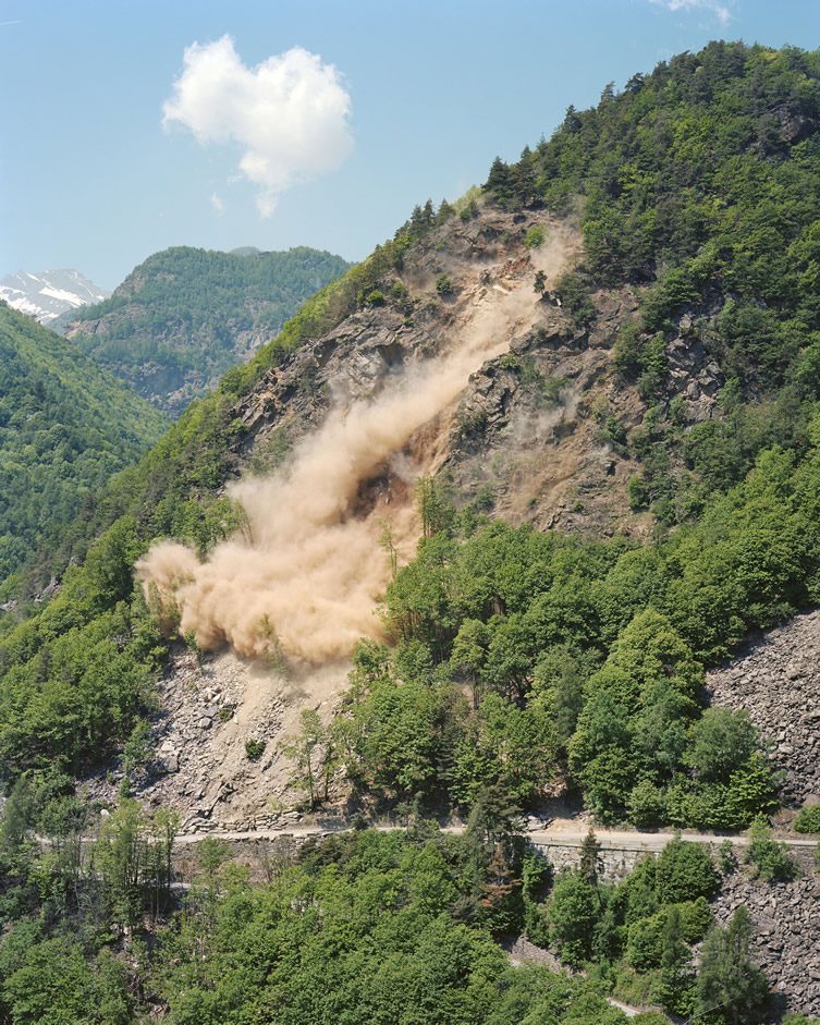 Andrea Botto Ka-Boom: The Explosion of Landscape