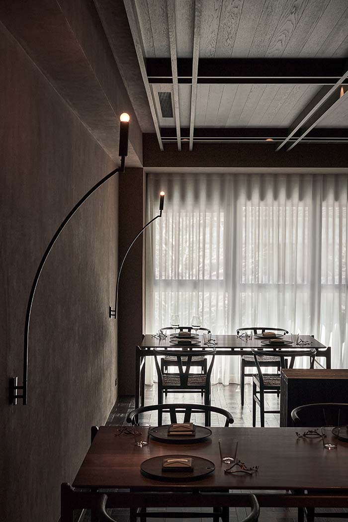 Taipei Restaurant Designed by Radius Interior Design Studio