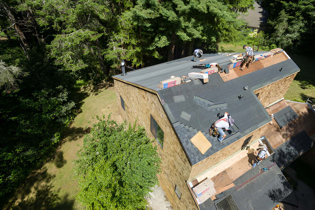 How Can Your House Benefit from a New Roof Installation?