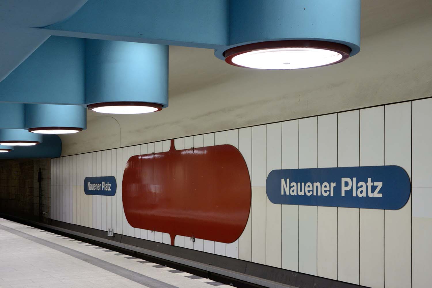 Berlin U-Bahn Architecture and Design Map: NAUENER PLATZ