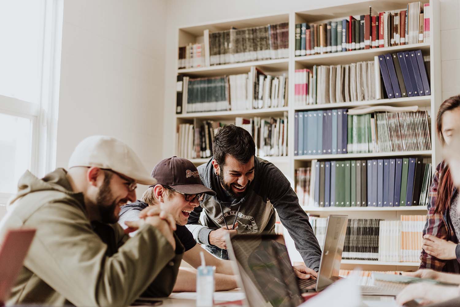 How to Choose the Best Essay Writing Services