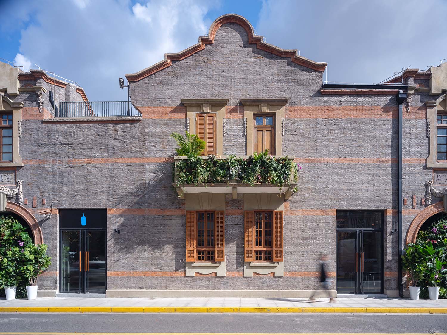 Blue Bottle Zhang Yuan Cafe Shanghai by Neri&Hu