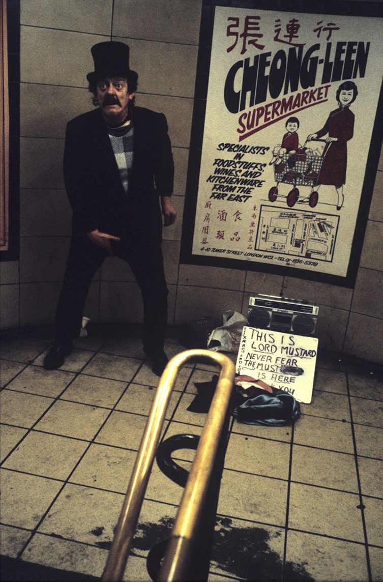 Bob Mazzer Underground Photography — Howard Griffin Gallery, London