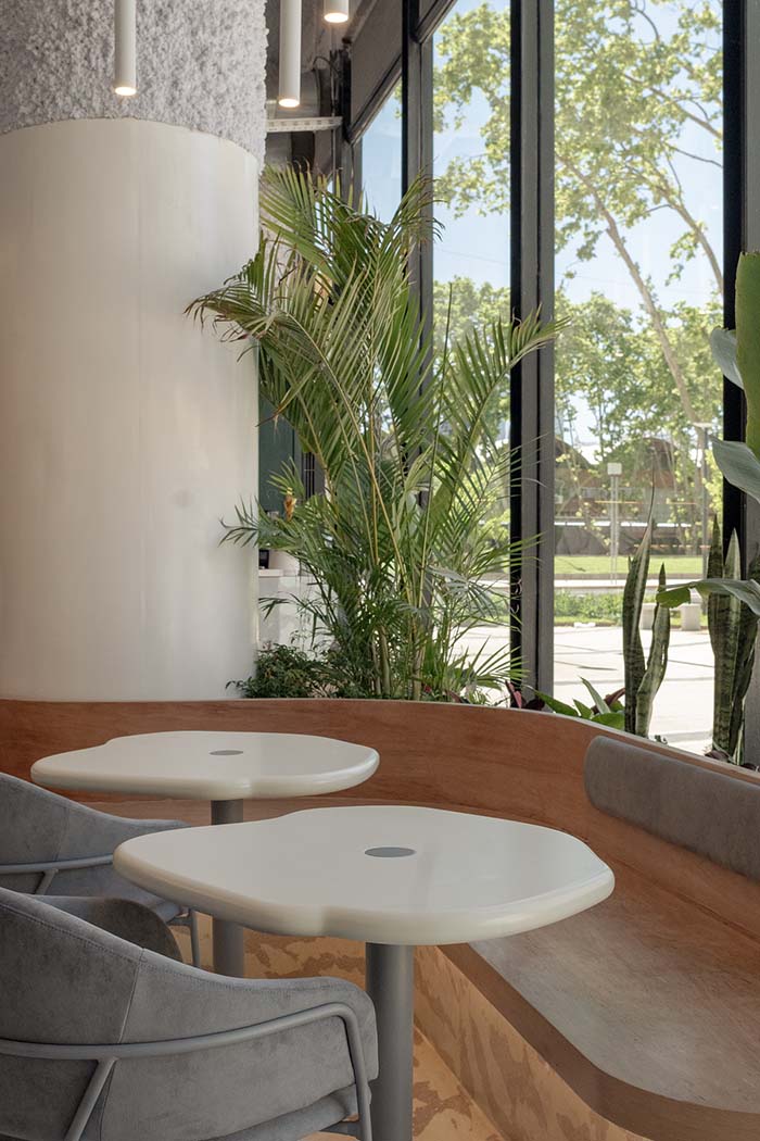 Retiro District Café Design by Ohio Estudio