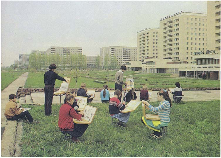 Children’s art class, 1985 Novopolotsk, Byelorussian SSR