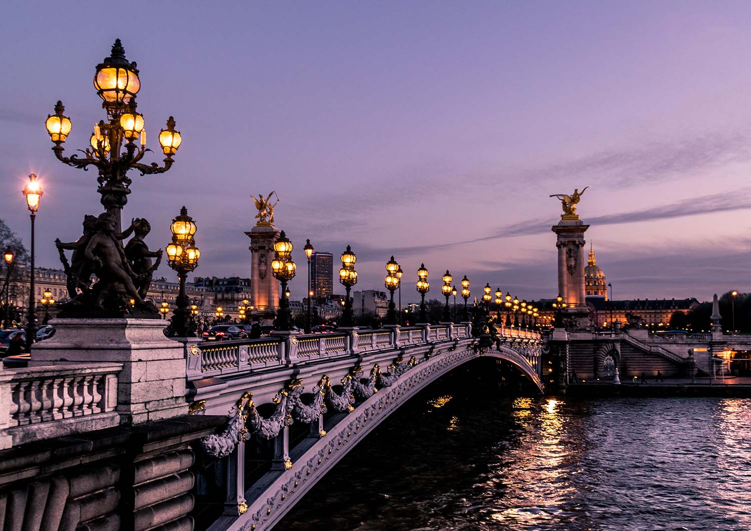 Top 5 Benefits of Using Bus Rental in Paris