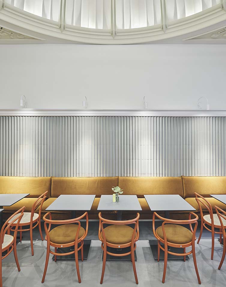 Büro KLK-Designed Cafe Vienna