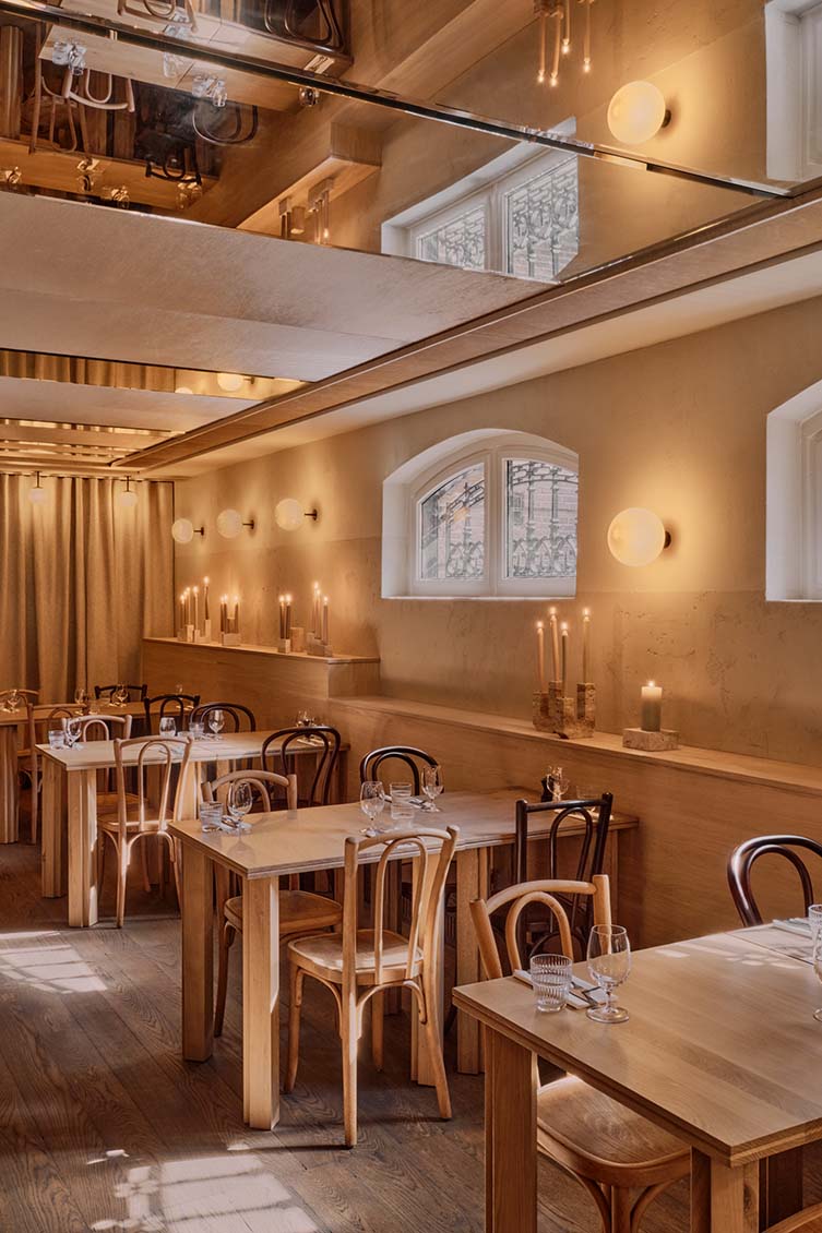 Vondelpark Restaurant by Studio Modijefsky
