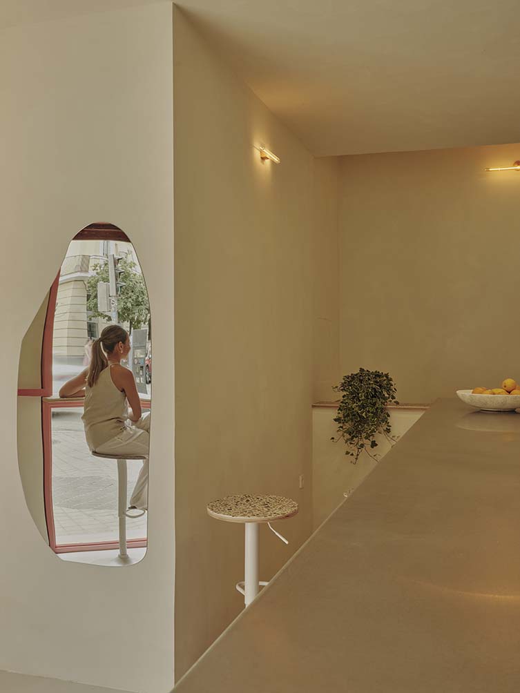 Càlido Madrid Chamberí Café Design by Carlota Gallo