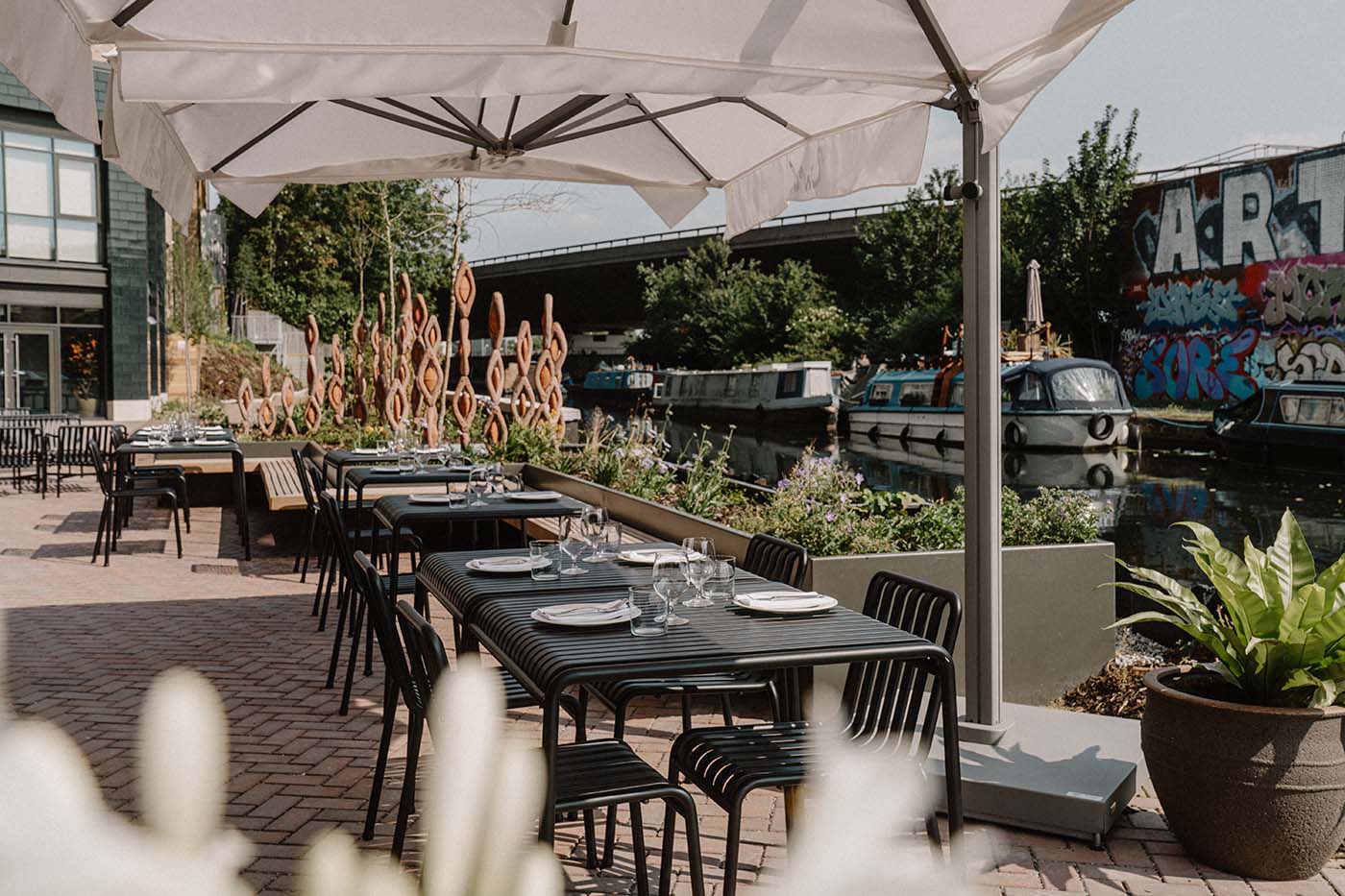 Canal Restaurant London, Grand Union Canal West London
