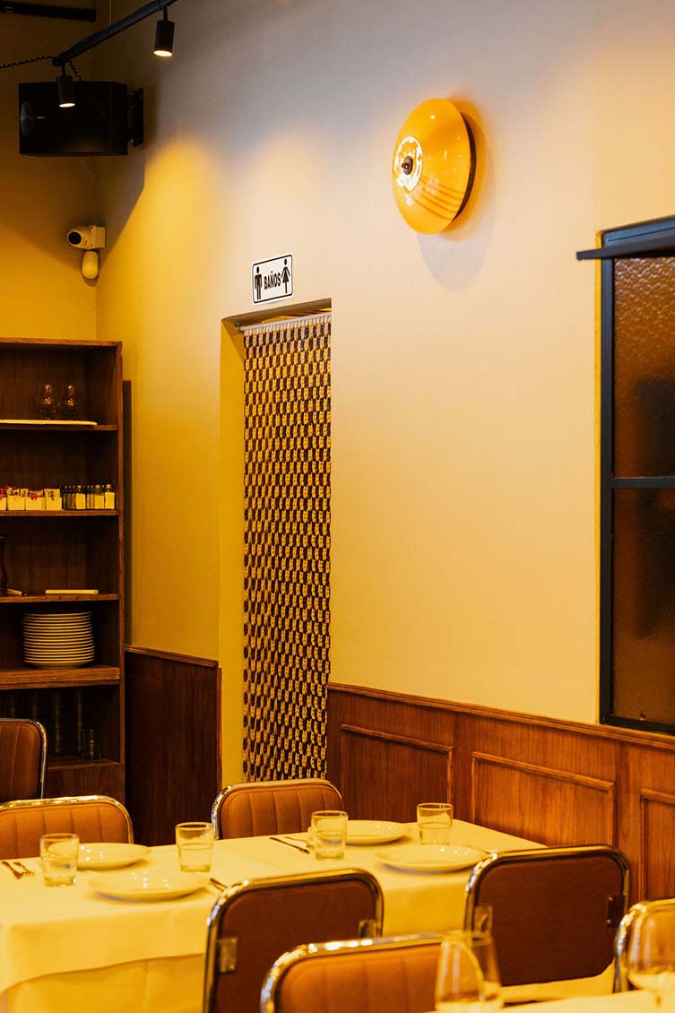 Argentina Restaurant by Muro Studio