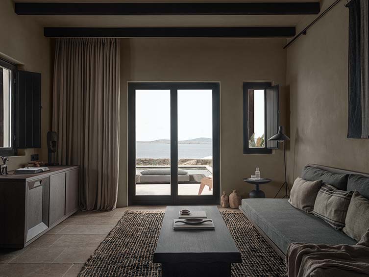 Mykonos Luxury Design Hotel Close to Mykonos Town