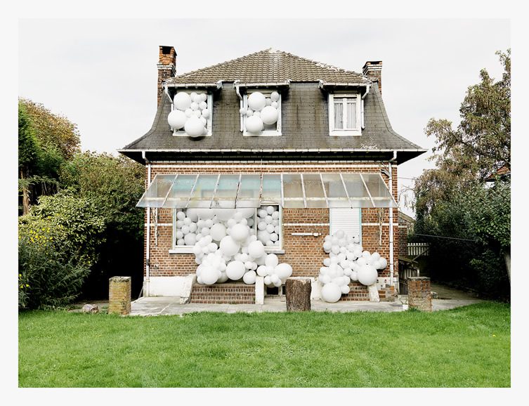 Charles Pétillon — Invasions at Maison de la Photographie, Lille
