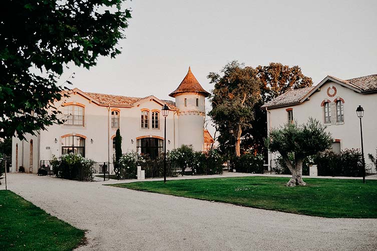 Château St Pierre de Serjac Self Catering Houses