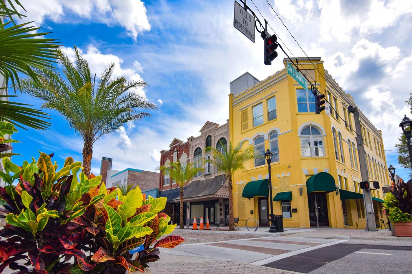 Finding Affordable Homes: The Cheapest Places To Live in Florida [2023]