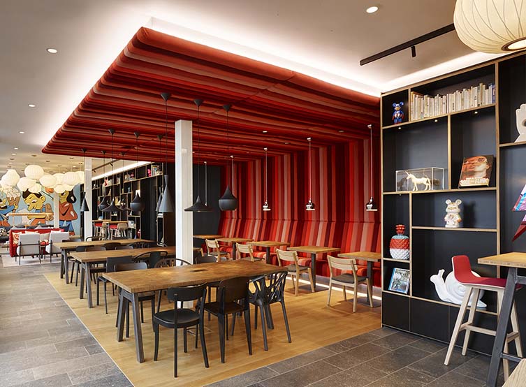 citizenM Copenhagen Radhuspladsen Design Hotel with Art Collaborations