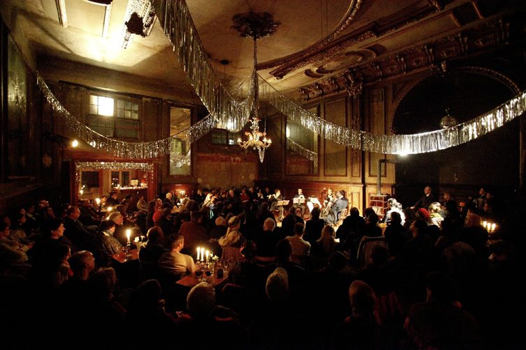 Clärchens Ballhaus — Berlin