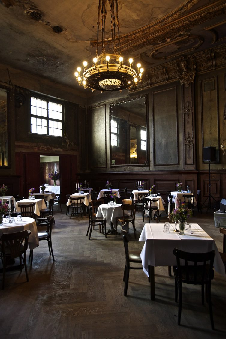 Clärchens Ballhaus — Berlin