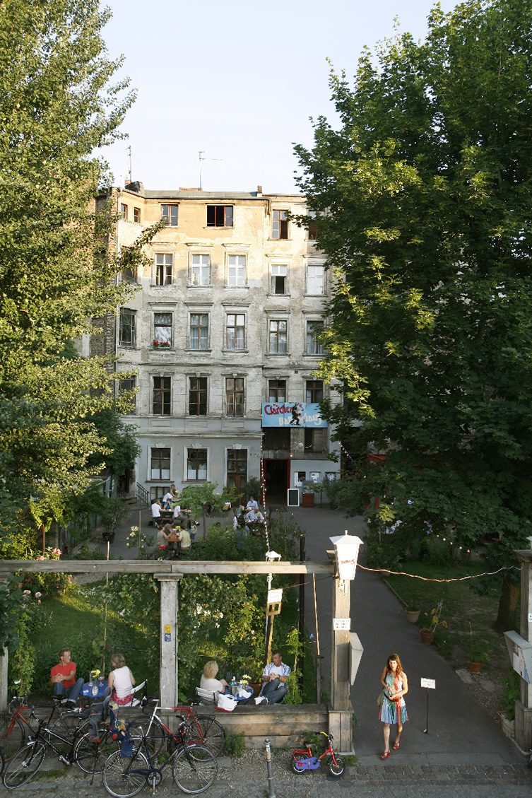 Clärchens Ballhaus — Berlin