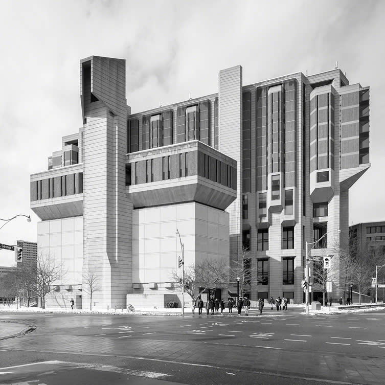 Robarts Library, University of Toronto by Warner, Burns, Toan & Lunde