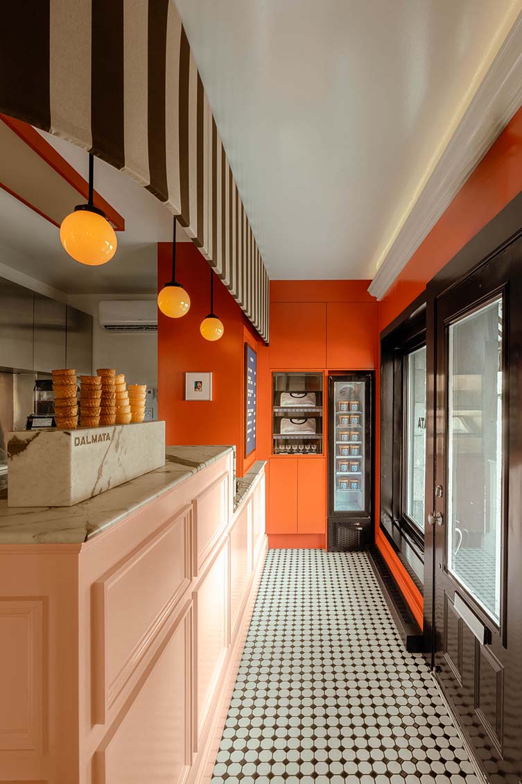 Dalmata Gelateria Montréal, Mile End by David Dworkind