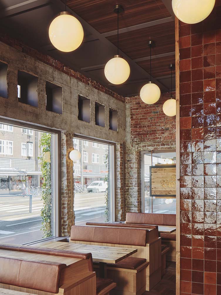 Amsterdam West Craft Beer Bar Designed by Studio Modijefsky