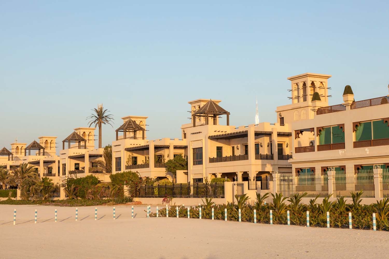 What to Buy: A Villa or an Apartment in Dubai Hills?