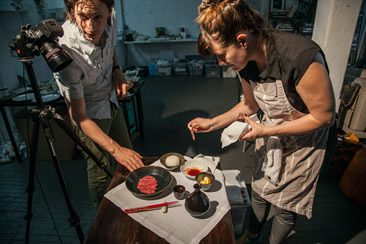 Henry Hargreaves and Charlotte Omnès, Dying to Eat