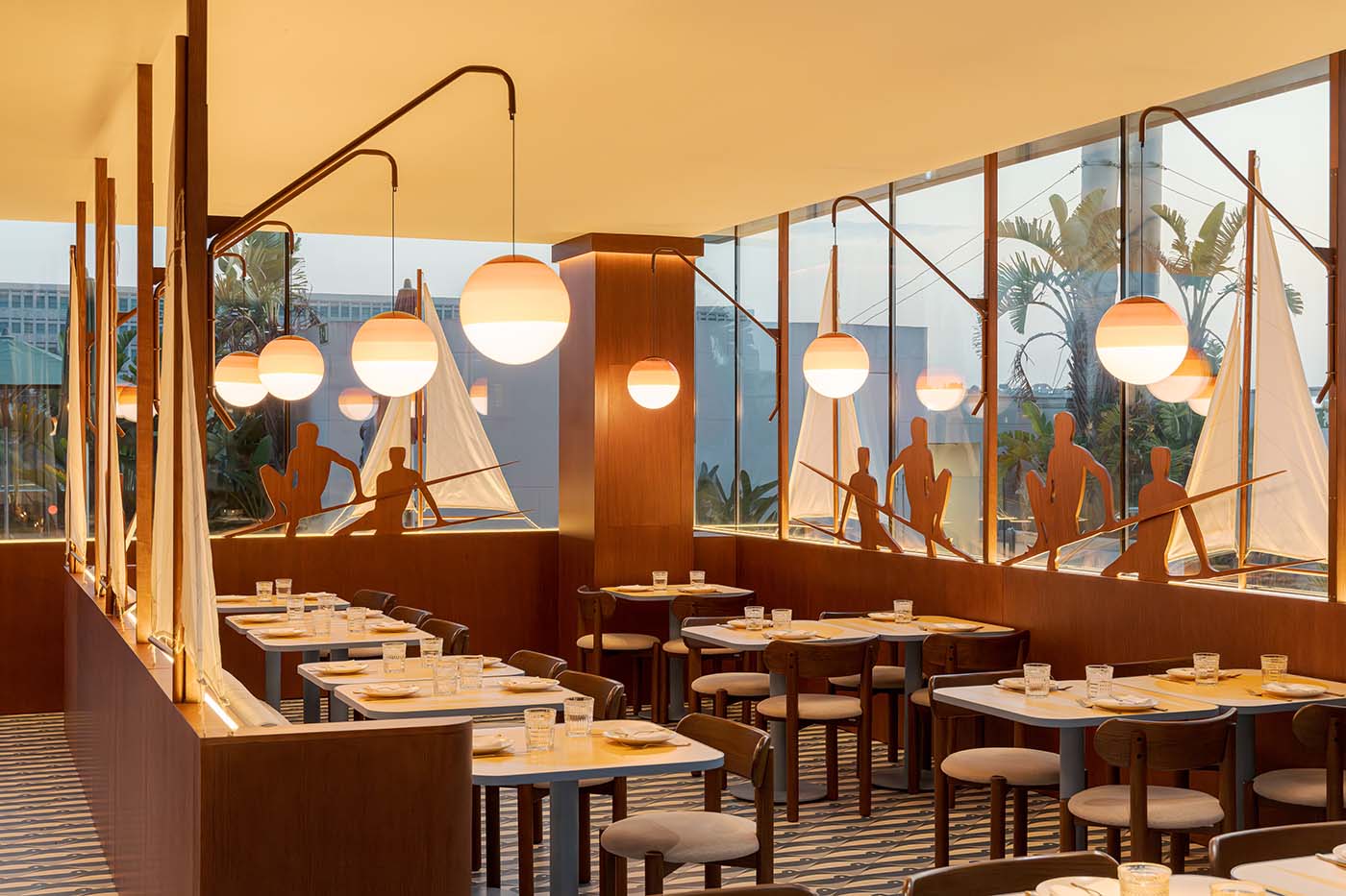 El Mar at El Corte Inglés Lisbon by Kiko Martins