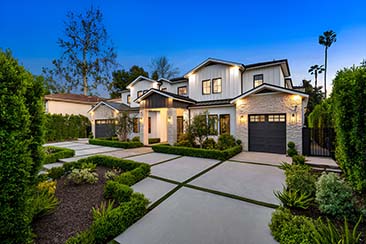Enhancing Curb Appeal for Maximum Property Value