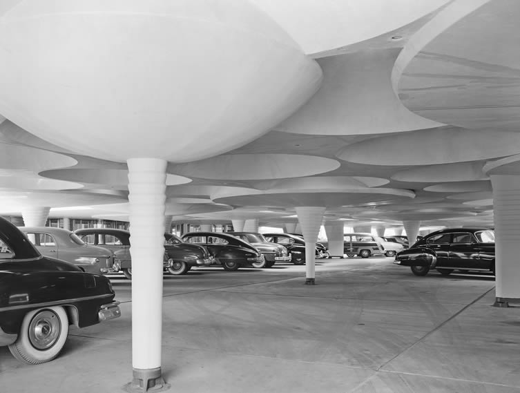 Ezra Stoller, Johnson Wax Administration Building and Research Tower, Frank Lloyd Wright, Racine, WI, 1950