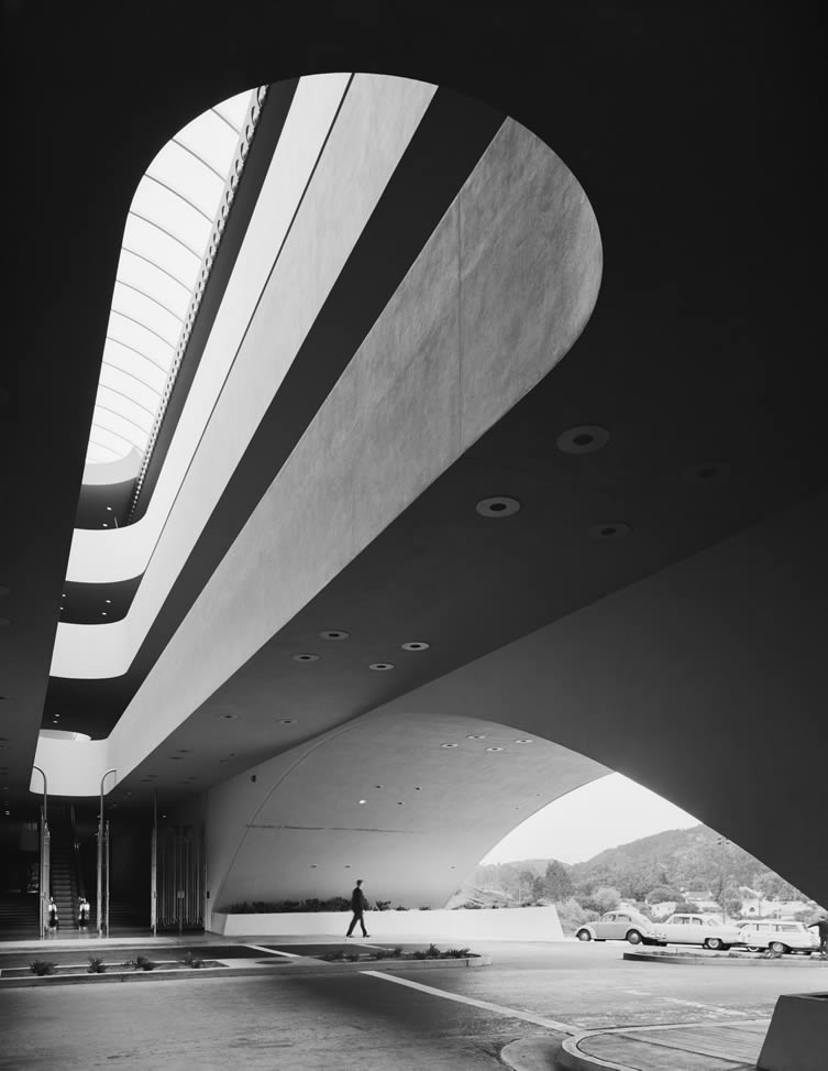 Marin County Civic Center, Frank Lloyd Wright, San Rafael, CA, 1963