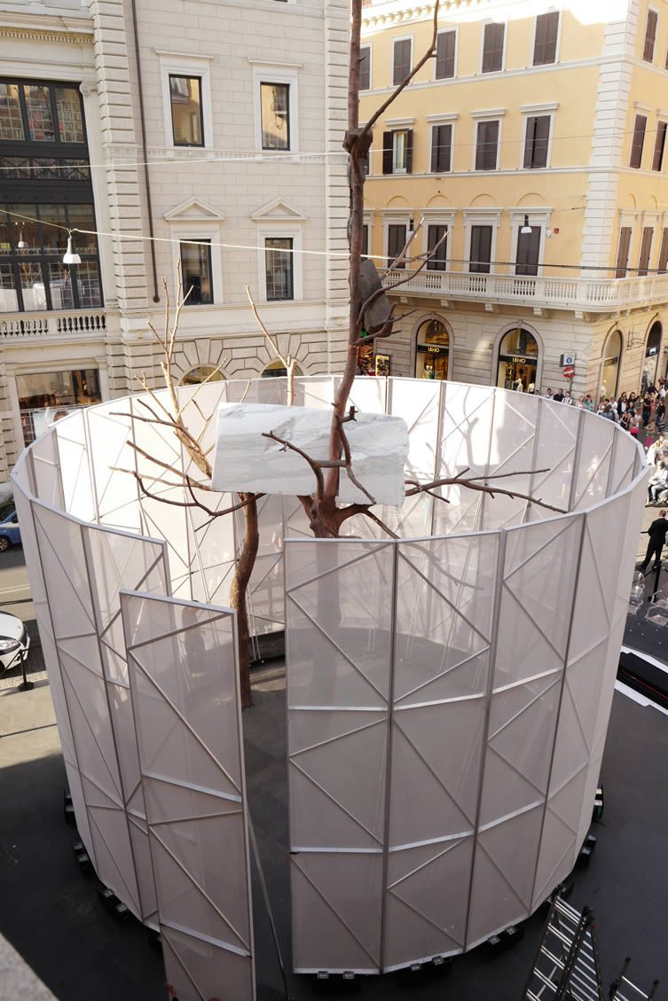 Unveiling of Giuseppe Penone's Foglie di pietra