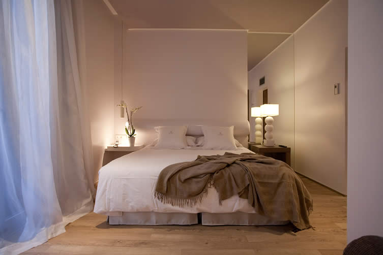 Barcelona Locals: Food Lovers Company and ANBA Deluxe Bed & Breakfast