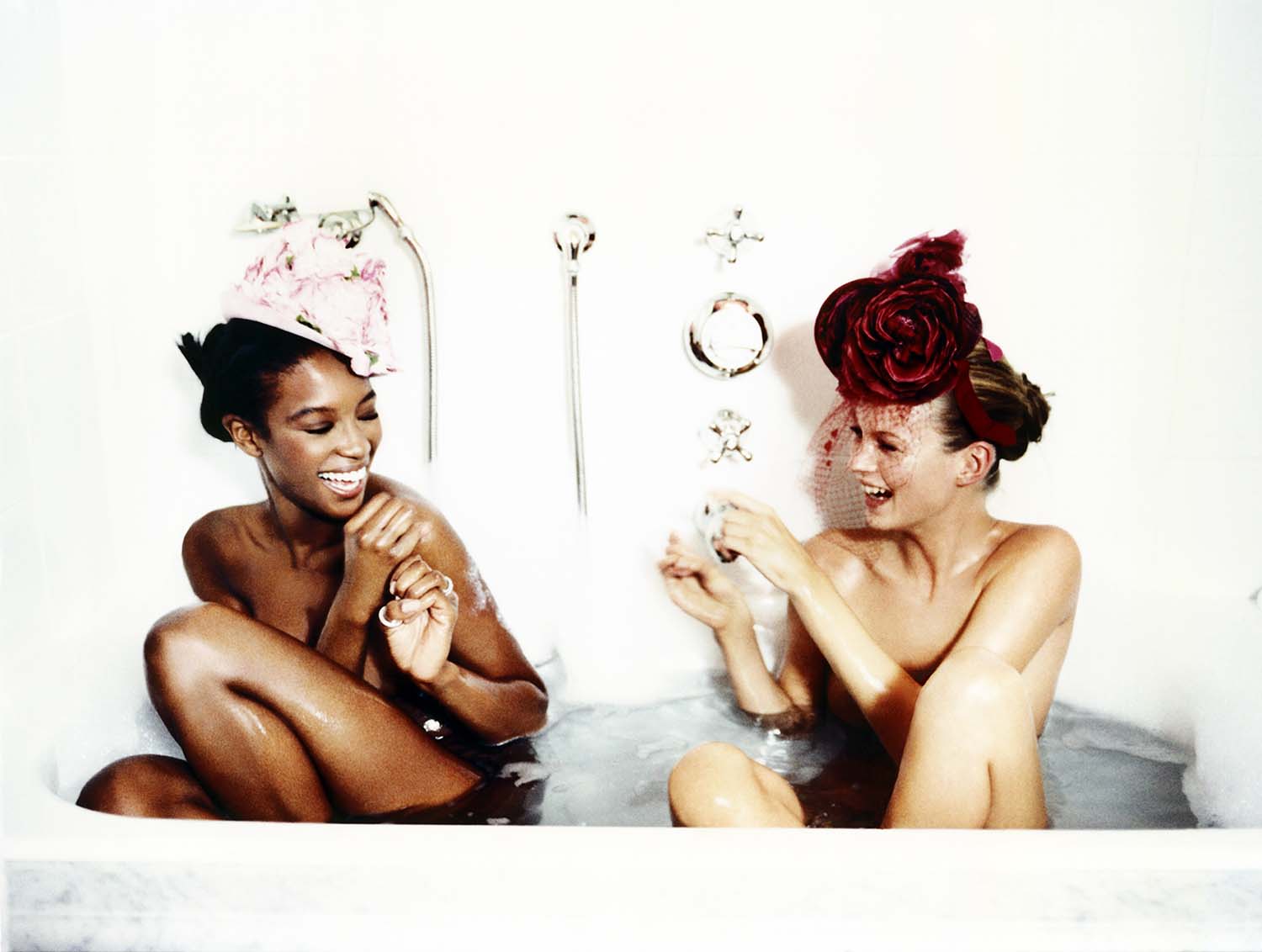 Ellen von Unwerth, Bathtub, Naomi Campbell and Kate Moss