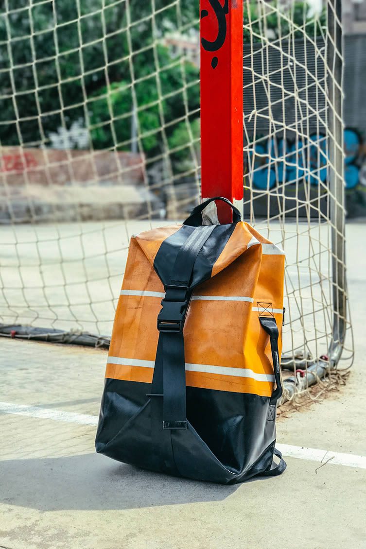 freitag f512 voyager review