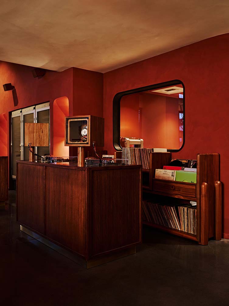 Atlanta Westside Italian Open-Fire Restaurant