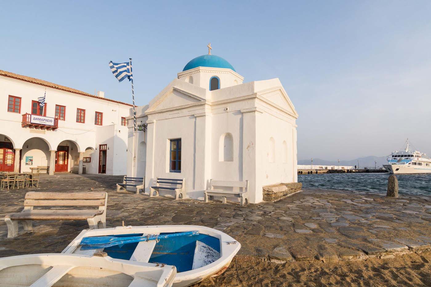 Gay Mykonos, a Travel Guide
