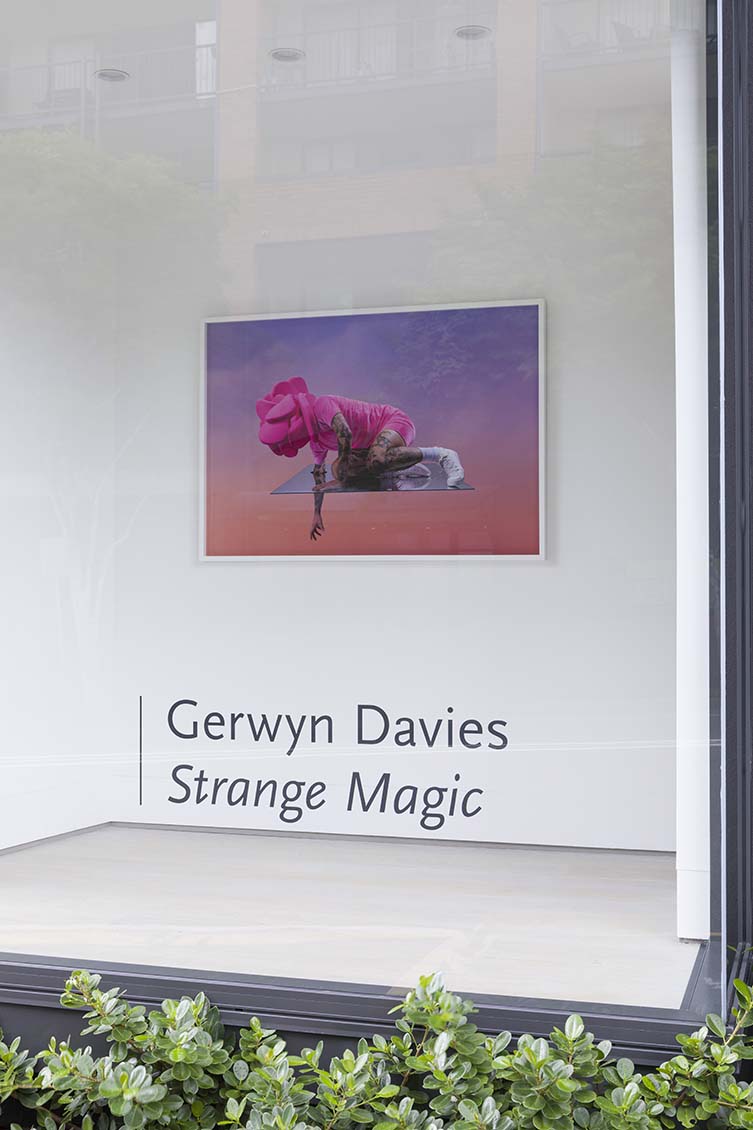 Gerwyn Davies, Strange Magic at Jan Murphy Gallery Brisbane