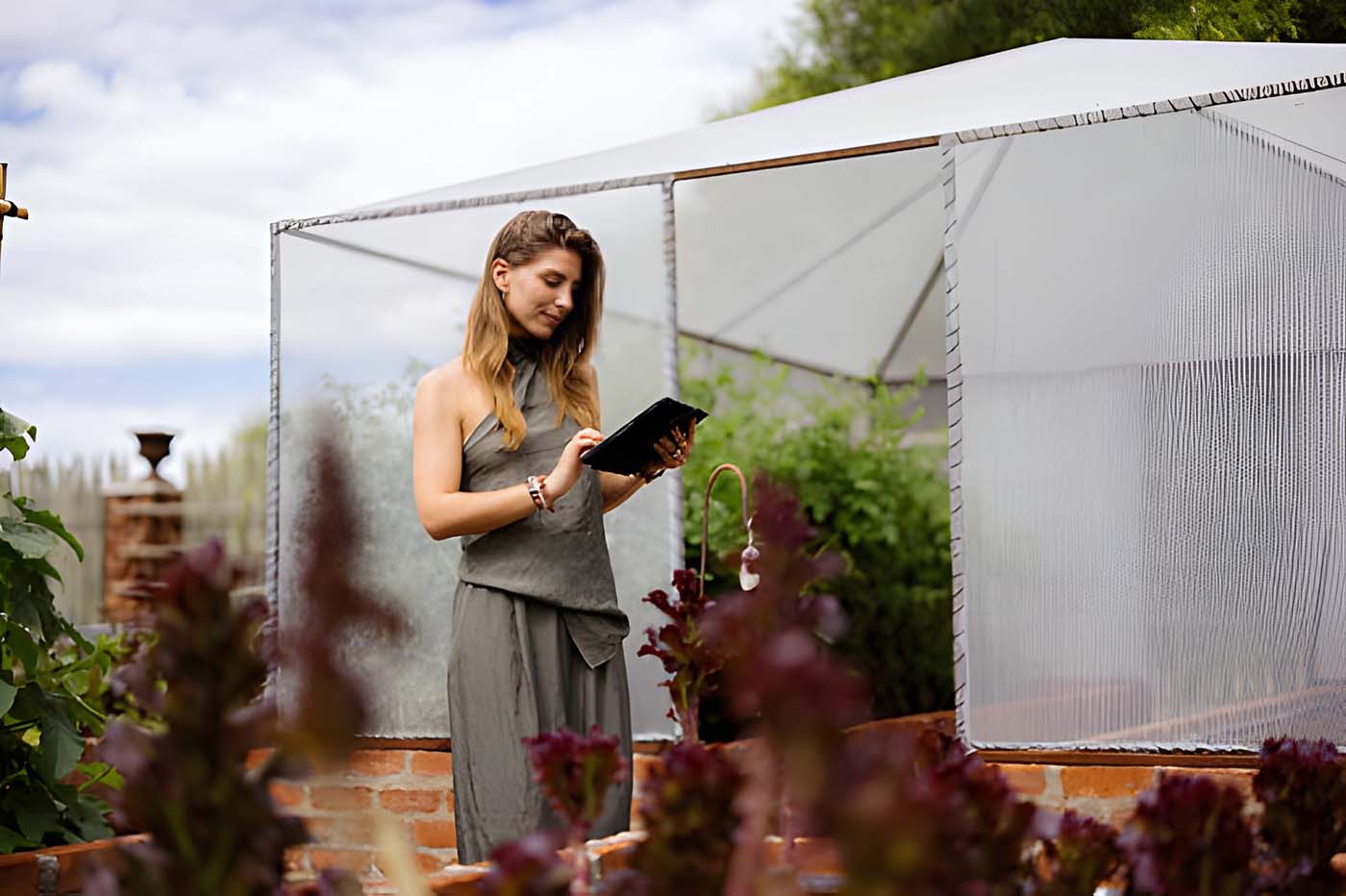 What to Look for in a High-Quality Greenhouse Kit