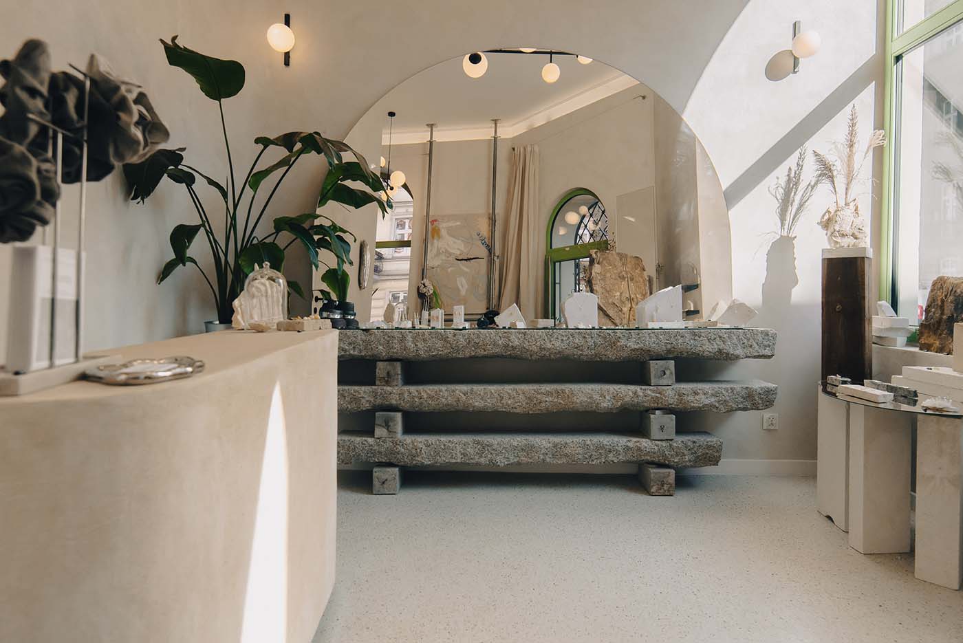 Atelier Gusta, Poznan Jewellery Shop Design by mode:lina