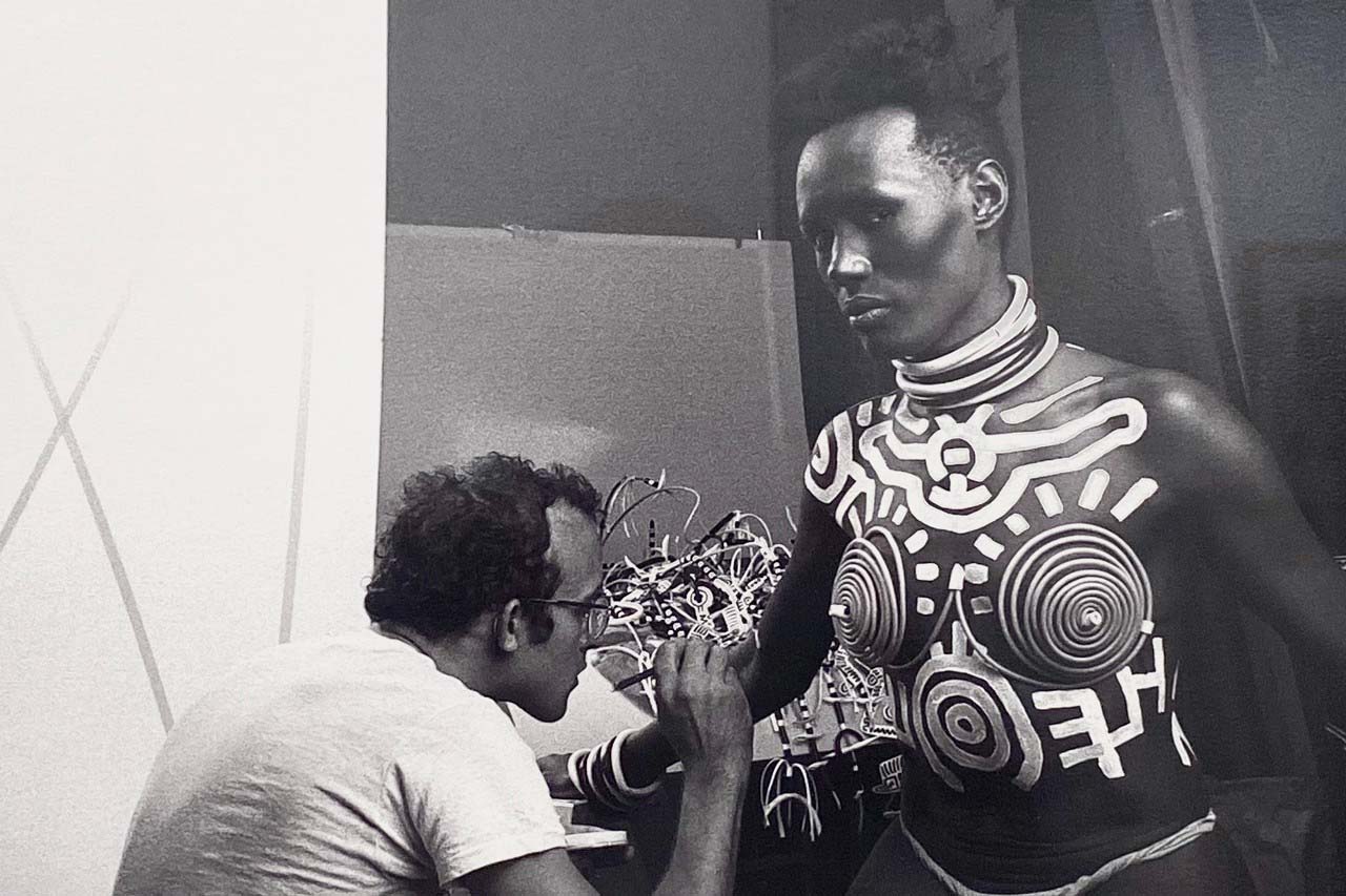 Keith Haring painting Grace Jones for her 1986 video, I’m Not Perfect (But I'm Perfect For You)