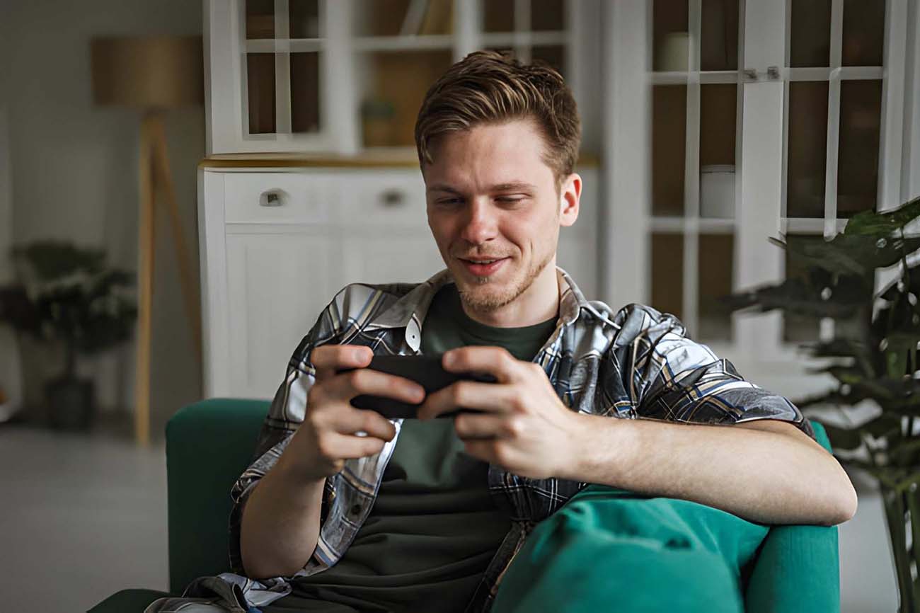 Why does Hearts fit modern attention spans without being mindless