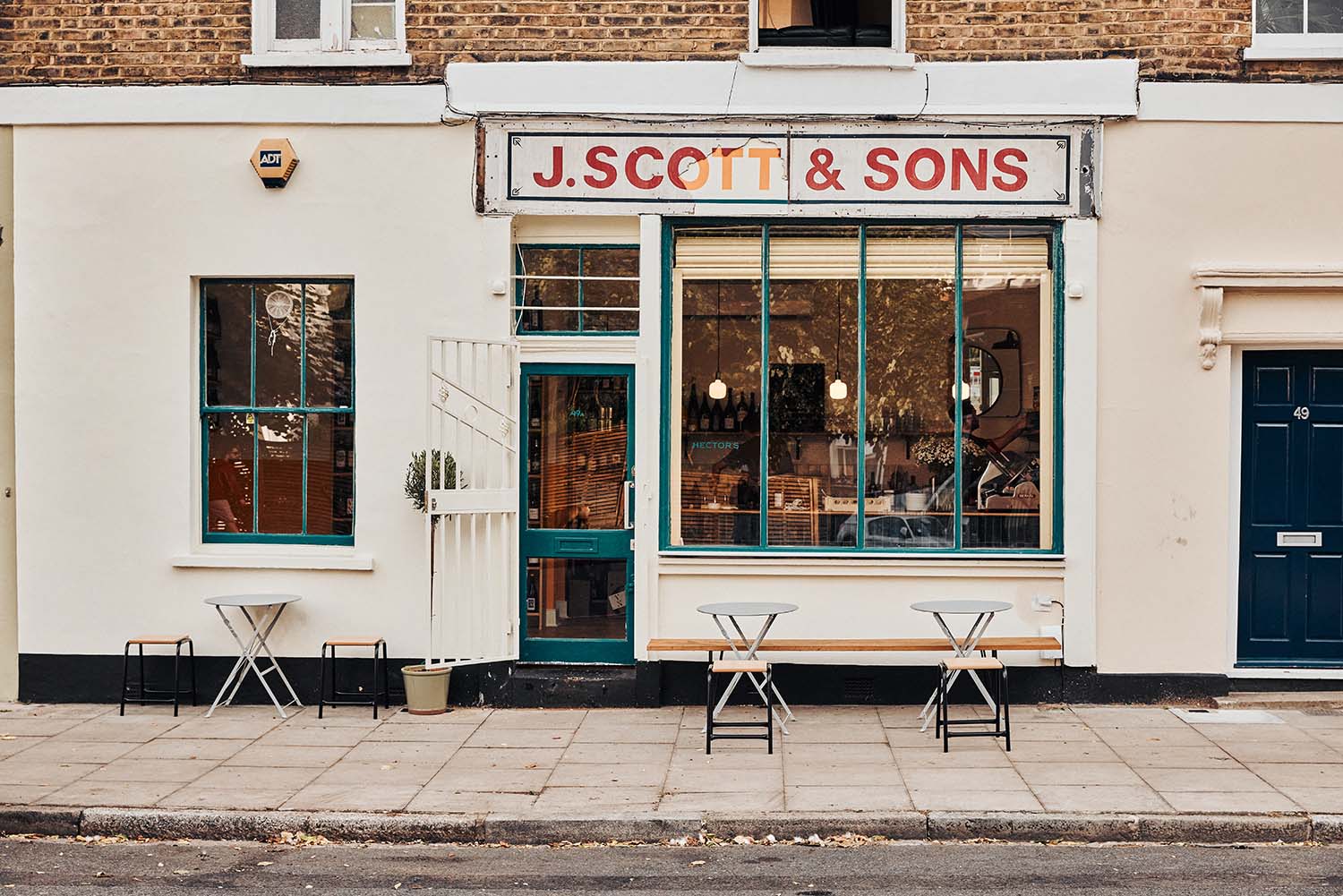 Hector’s London Bottle Shop and Wine Bar, De Beauvoir Town Hackney